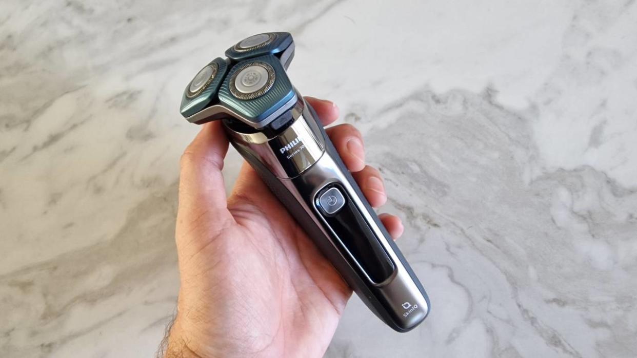  Philips Shaver Series 7000 review. 