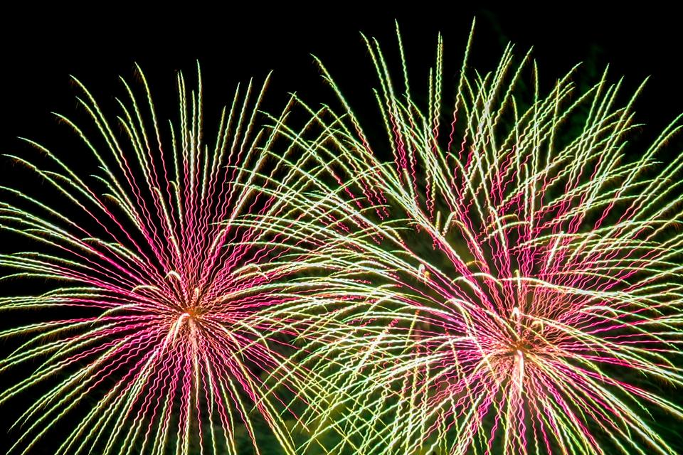 Going to the WEBN Fireworks? How to properly kiss summer goodbye at