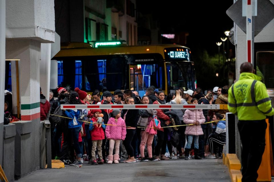 migrants us-mexico border