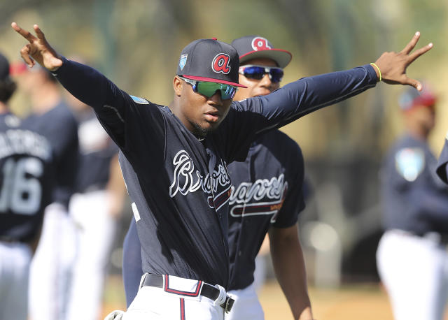 From Ken Griffey Jr. to the Braves' Ronald Acuña — is Major League Baseball  still not feeling hats to the back?