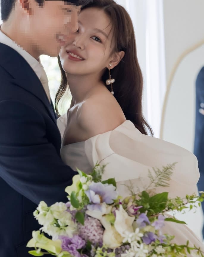 ▼金妍貞宣布結婚消息。（圖／翻攝自金妍貞 IG）