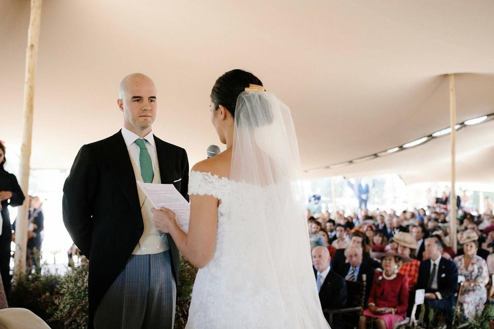 Just Outside of Madrid, This Countryside Wedding Combined Spanish and Filipino Traditions