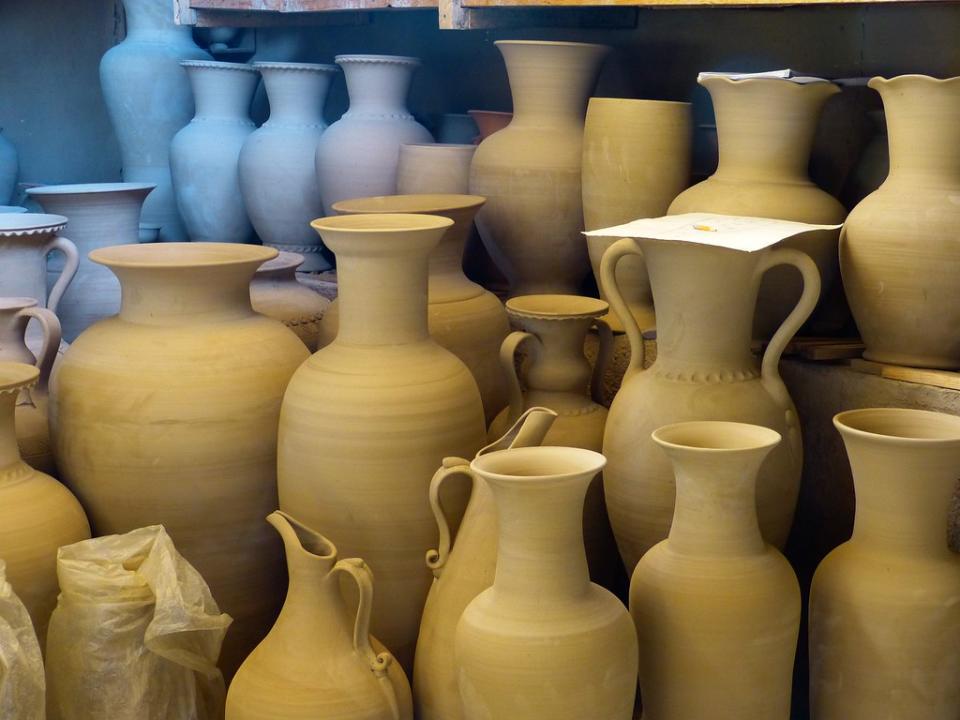英國版CBAM納入了陶瓷產業。照片來源：LoggaWiggler／Pixabay