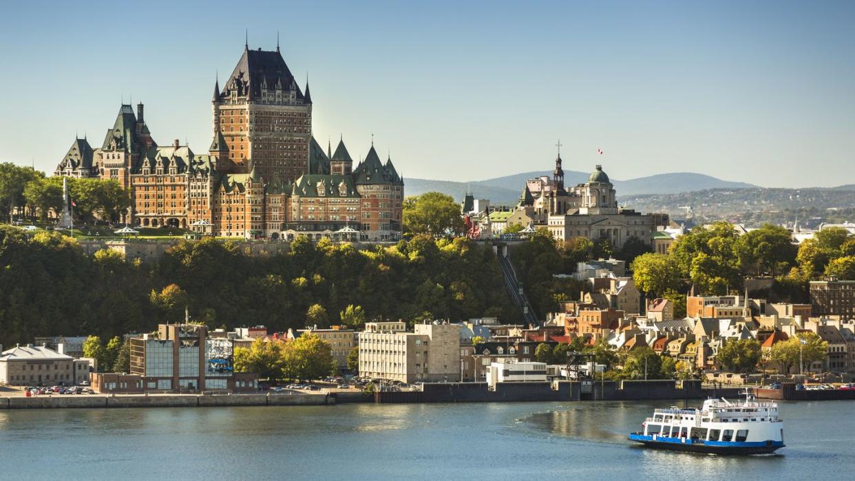 quebec city skyline