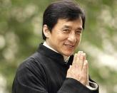 <p>El actor de 66 años <strong>Jackie Chan </strong>ganó $40 millones, colocándolo en el décimo lugar de la lista. Con más de seis décadas de carrera, la estrella que practica artes marciales hizo cinco películas el año pasado. Completó sus ingresos cinematográficos con millonarios acuerdos de patrocinio.</p>