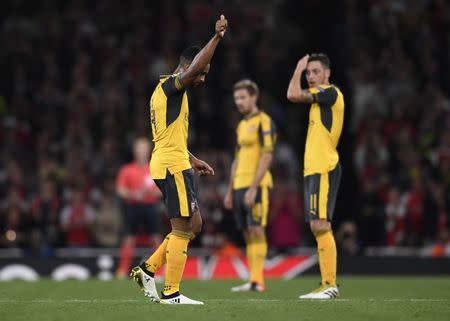 Britain Soccer Football - Arsenal v FC Basel - UEFA Champions League Group Stage - Group A - Emirates Stadium, London, England - 28/9/16 Arsenal's Theo Walcott gestures to their fans before being substituted Reuters / Dylan Martinez Livepic