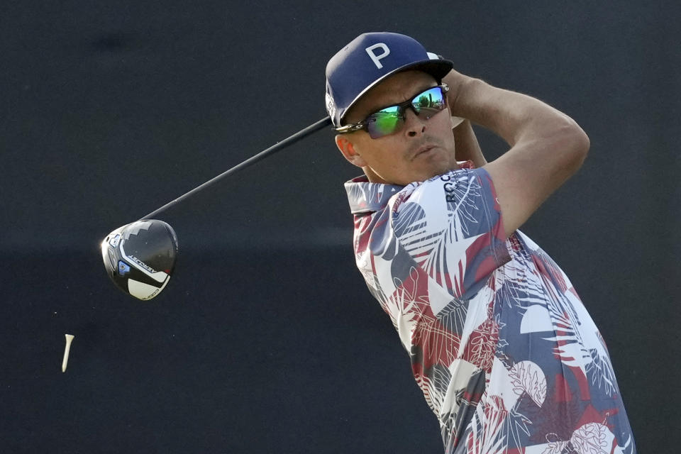 Rickie Fowler hits his tee shot on the 17th hole during the second round of the U.S. Open golf tournament at Los Angeles Country Club on Friday, June 16, 2023, in Los Angeles. (AP Photo/Marcio J. Sanchez)