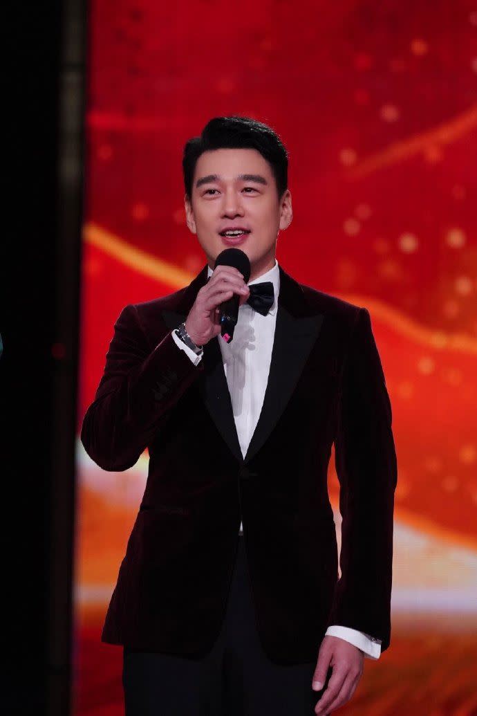 王耀慶唱《我的祖國》讓中國網友感動不已。（圖／翻攝自王耀慶工作室微博）