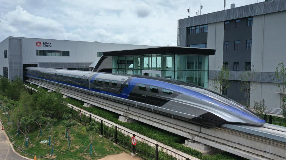 China's 600 km/h high-speed maglev transportation system