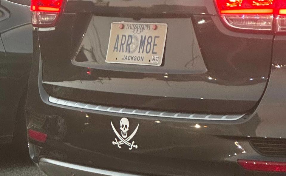 This driver must be saying, “it’s a pirate’s life for me” with the “ARR M8E” license plate and accompanying pirate sticker. Hannah Ruhoff/Sun Herald