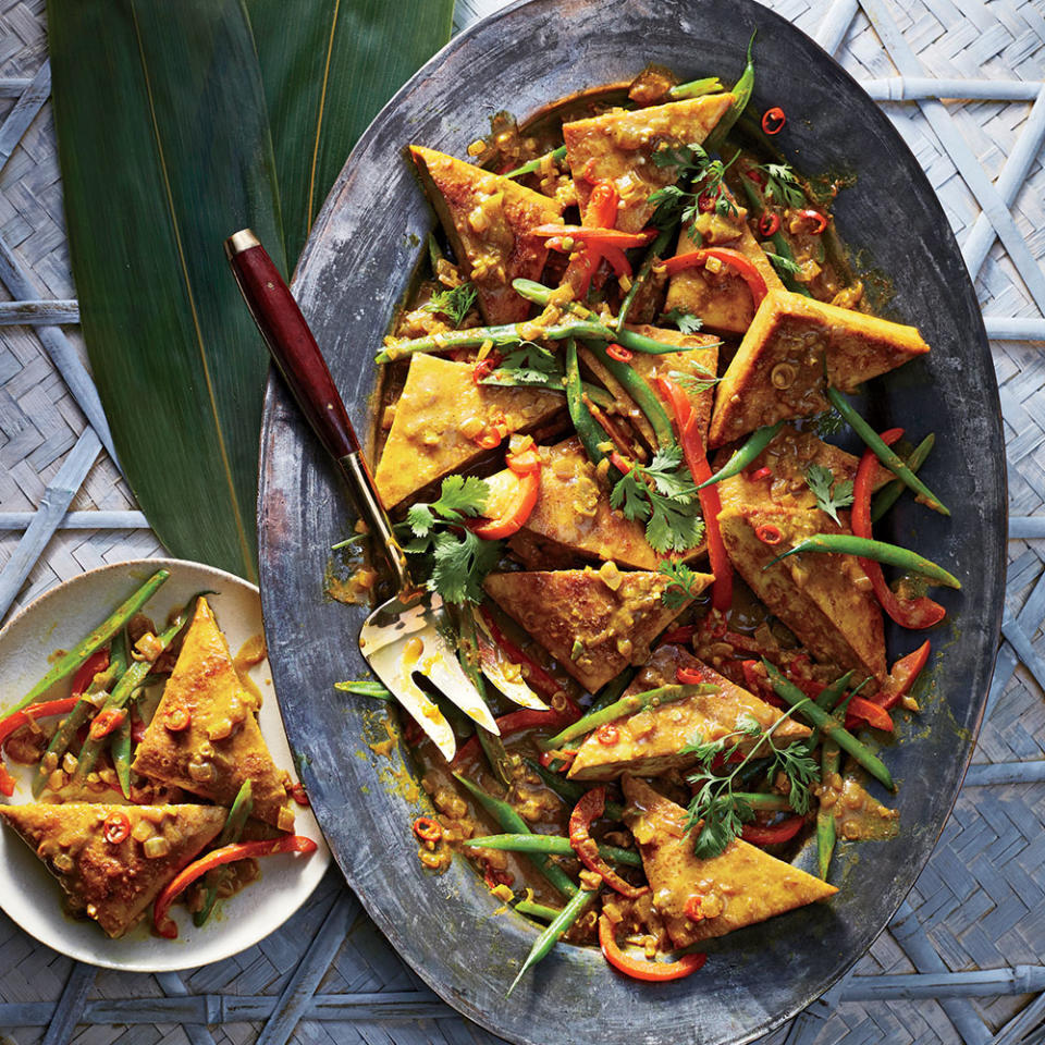 Tofu Curry with Lemongrass and Chile