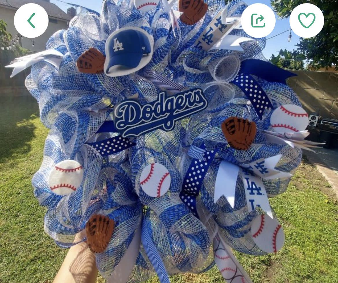 dodgers door wreath from offerup