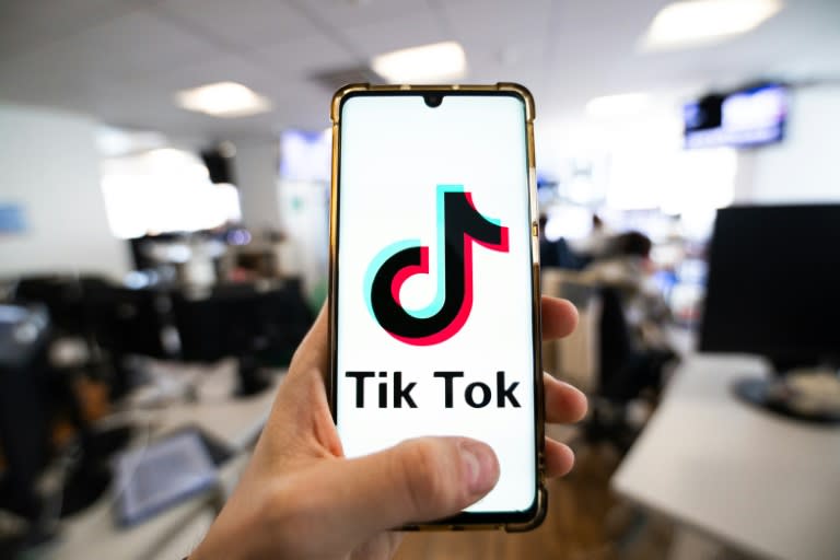 La propuesta de prohibición de TikTok en Estados Unidos se ha vinculado a la ayuda a Ucrania, Israel y Taiwán, lo que podría facilitar su aprobación por ambas cámaras del Congreso estadounidense (Antonin UTZ)