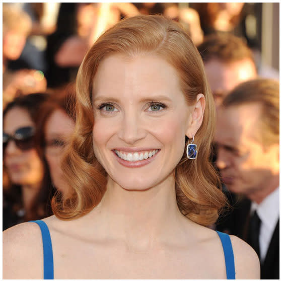 Jessica Chastain s Old-School Waves