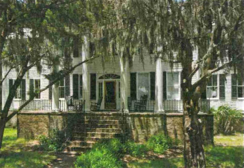 Capt. Edward Barnwell House, ca 1850-20, 1405 Bay Stret, Beaufort