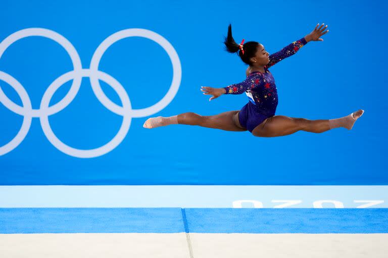 Simone Biles, de Estados Unidos, volverá a ser protagonista de los Juegos Olímpicos de gimnasia artística en París 2024