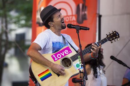 Singer Jason Mraz performs on NBC's "Today" show in New York July 18, 2014. REUTERS/Lucas Jackson