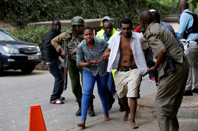 Un commando d'hommes armés a fait irruption mardi après-midi dans un complexe hôtelier abritant également des bureaux à Nairobi, la capitale du Kenya, faisant au moins 14 morts, selon des témoins et un employé de la morgue. /Photo prise le 15 janvier 2019/REUTERS/Thomas Mukoya