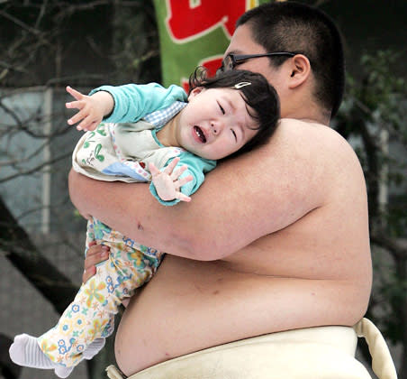 Baby-cry Sumo