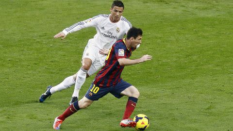 Cristiano Ronaldo vs Lionel Messi, Zinedine Zidane vs Diego Maradona   it's the fantasy El Clasico