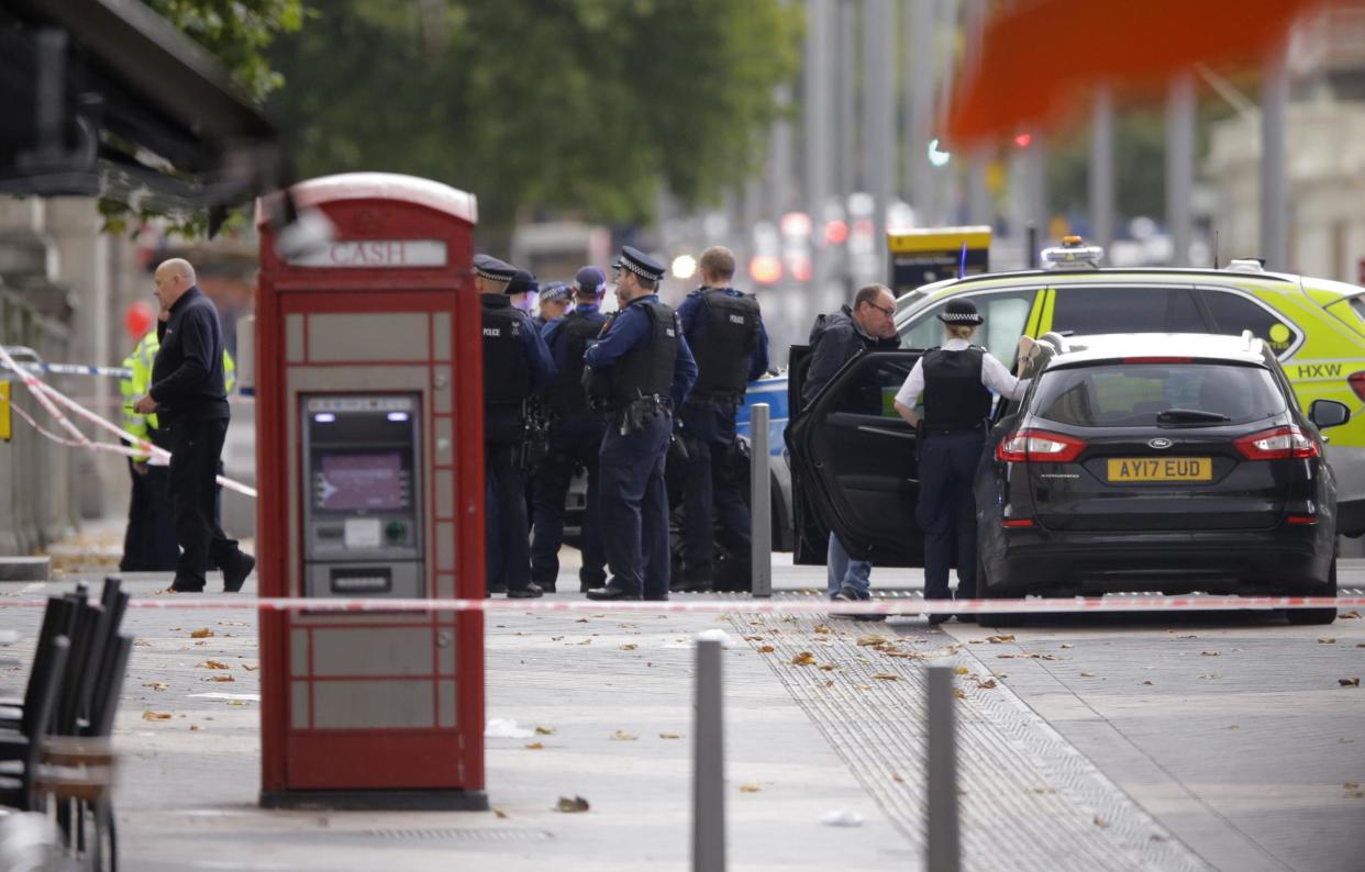 Due to police cuts, the Met will no longer be investigating ‘less serious’ crimes such as burglary: AP