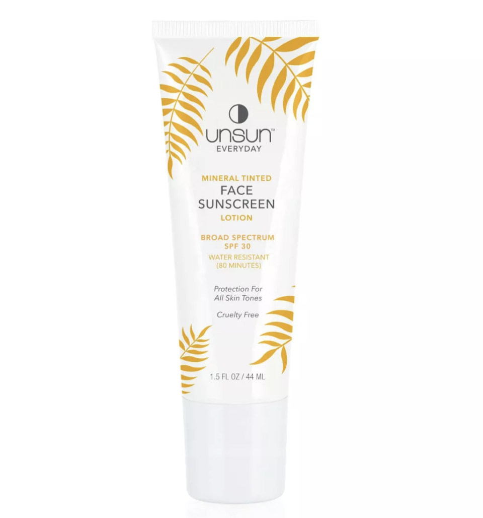 4) Mineral Tinted Face Sunscreen SPF 30