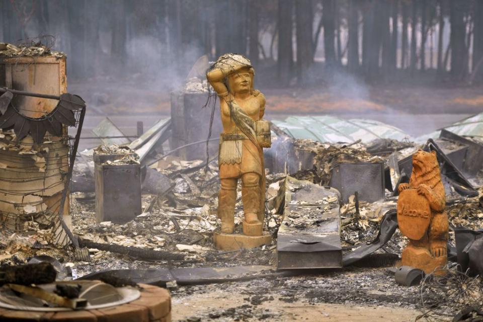 <p>Wildfires ripping through North and South California have lead to dozens of death and over 200 missing. Left behind are remnants of homes, cars, and creatures left to race the speed of the flames.<br>(Photos by Justin Sullivan/Getty Images) </p>