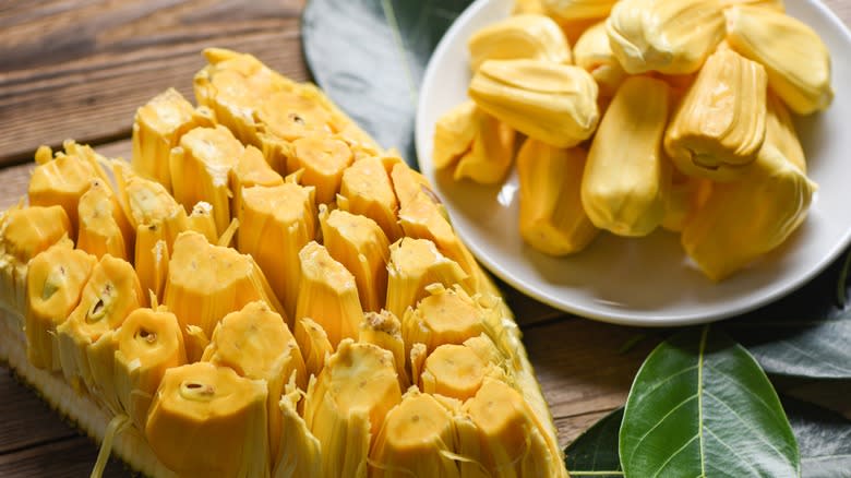 jackfruit meat on a plate