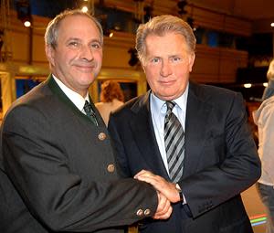 Hollywood Star Martin Sheen (right) with Energy Globe Founder Wolfgang Neumann (left)