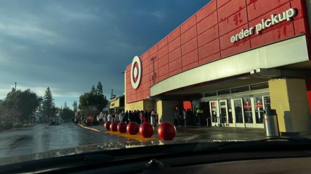 People line up at Valley Target stores for Starbucks Stanley Cup - ABC30  Fresno