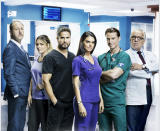 <p>En sus últimos capítulos, <em>Médicos, línea de vida</em> se ha posicionado como la telenovela más vista del prime time hispano. El pasado lunes, la historia protagonizada por <strong>Daniel Arenas</strong> y <strong>Livia Brito</strong> promedió 1,497,000 televidentes (P2+) y 527 mil adultos 18-49 años, una de sus marcas más altas. La ficción se despedirá del público el próximo lunes 2 de noviembre. </p>