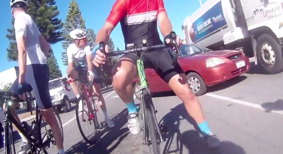 The car veers into the next lane without seeing the approaching truck. Source: Cycliq