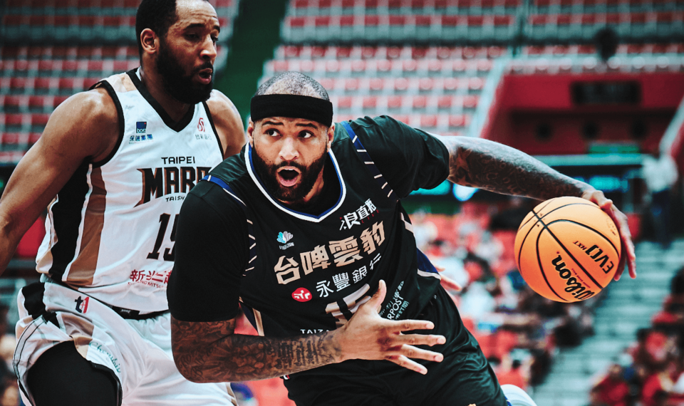 雲豹球星卡森斯(DeMarcus Cousins)今繳出單場雙「20」成績。（桃園永豐台啤雲豹提供）