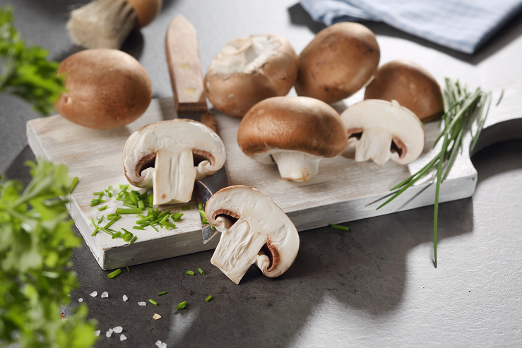 Sie sehen aus wie normale Champignons, sollen aber die 30-fache Menge an Vitamin D enthalten: Steinchampignons von Kaufland. (Bild: Kaufland)