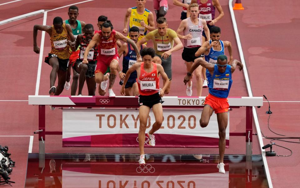 Heat one of the steeplechase - AP