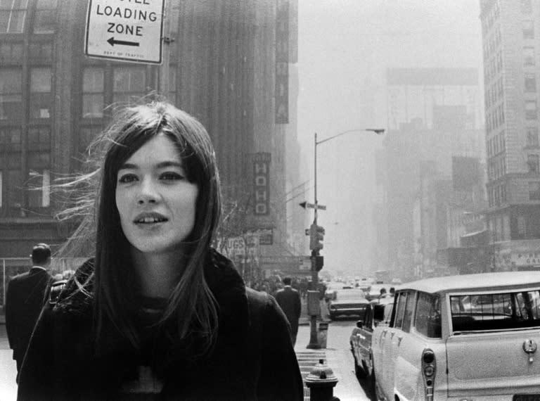 La cantante francesa Francoise Hardy en Nueva York, en abril de 1965, al comienzo de su carrera artística, en una foto de PPP/DISQUES VOGUE (-)