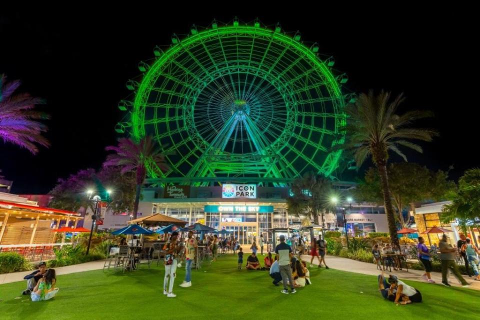 ICON Park Celebrates St. Patrick's Day with a themed Bar Crawl & Giant Shamrock Wheel.