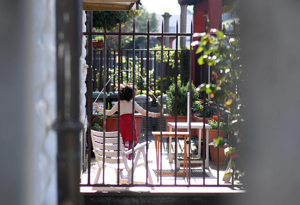 Image: A child in Milan (Daniele Mascolo / Reuters)