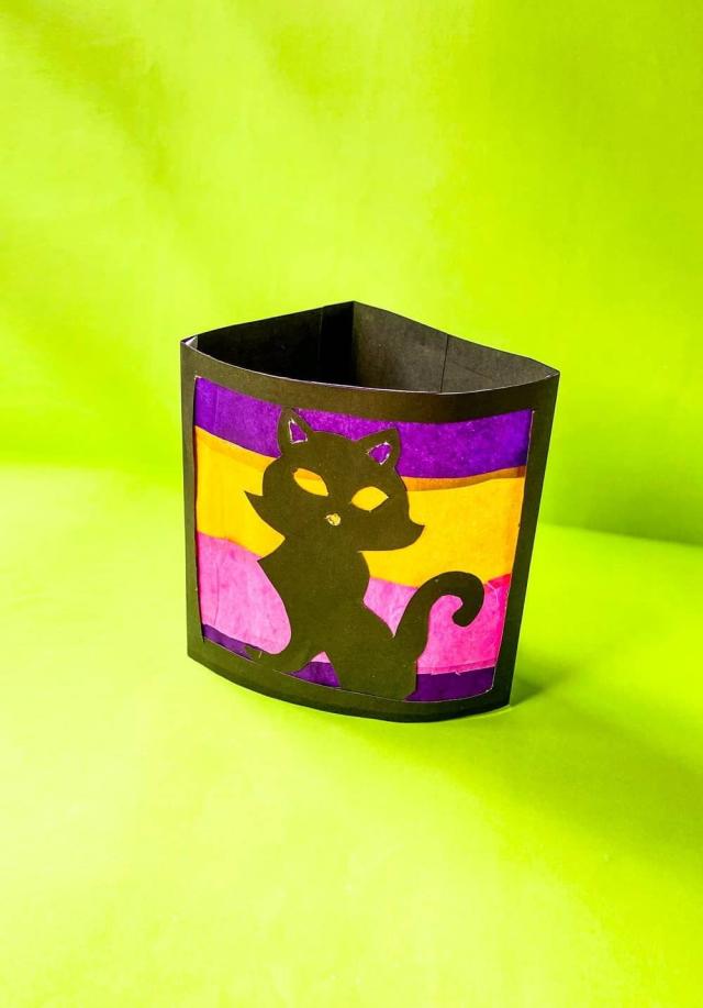 Paper Roll Black Cat Craft - Easy Peasy and Fun