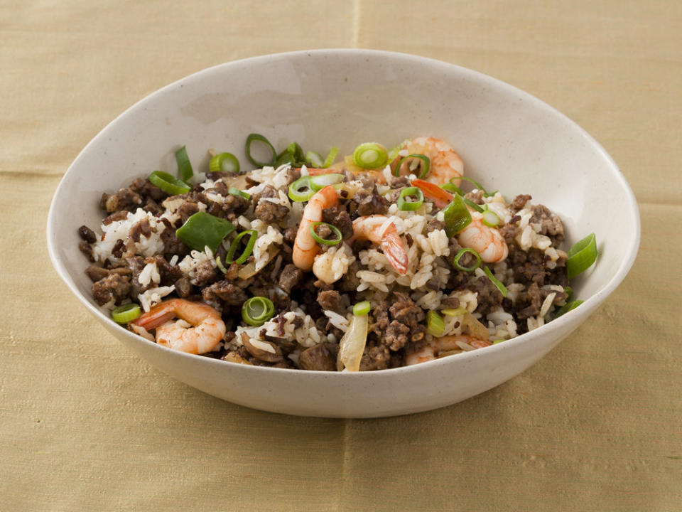 <strong>Get the <a href="http://www.huffingtonpost.com/2011/10/27/deep-south-dirty-rice-and_n_1059294.html" target="_blank">Deep South Dirty Rice and Shrimp Stuffing recipe</a></strong>