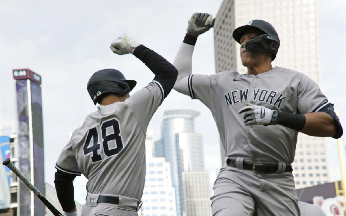 Voit's 4 hits spark streaking Yankees to rout of Twins