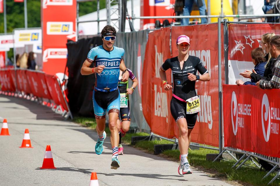 29) Triathalon