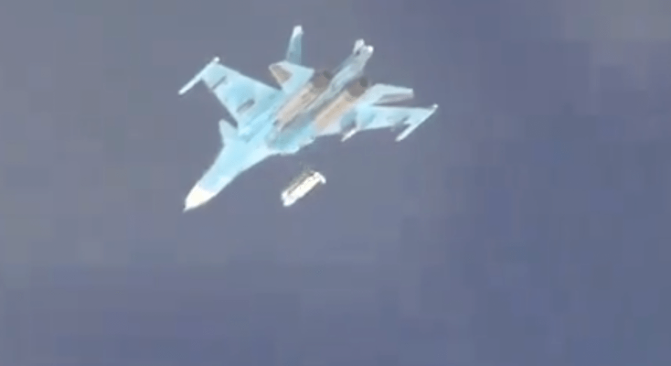 Another view of the launch, seen from an aircraft flying below the Su-34. <em>Russian MoD</em>