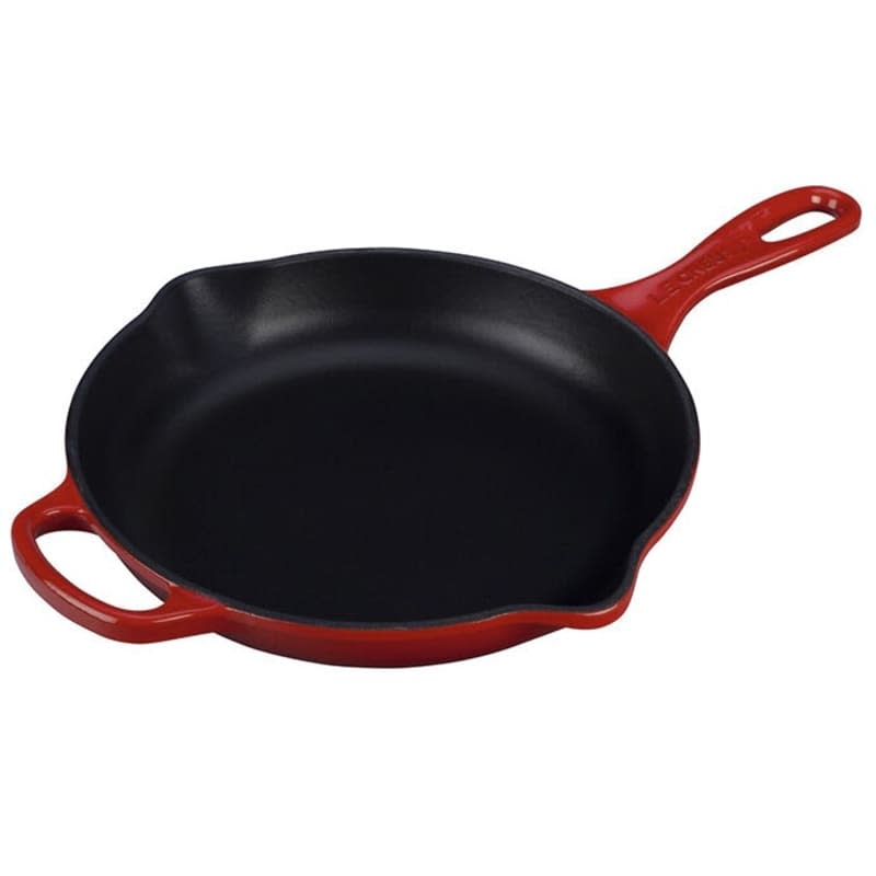 Le Creuset Signature Skillet (9-Inch)