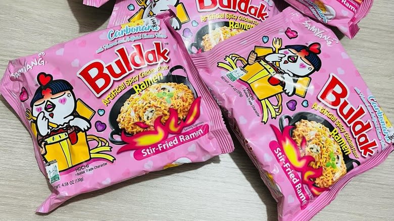 Samyang buldak carbonara ramen packets