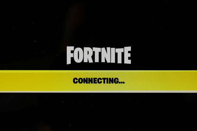 Fortnite connecting