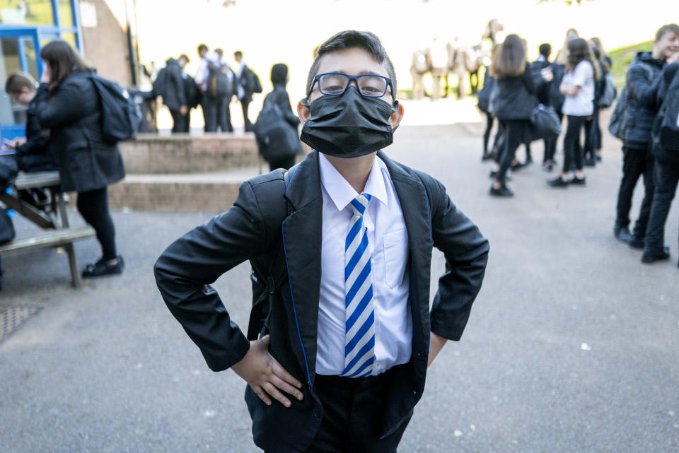 <p>CARDIFF, WALES - SEPTEMBER 20: A child wearing a face mask poses for a photograph at Llanishen High School on September 20, 2021 in Cardiff, Wales. All children aged 12 to 15 across the UK will be offered a dose of the Pfizer-BioNTech Covid-19 vaccine. Parental consent will be sought for the schools-based vaccination programme. (Photo by Matthew Horwood/Getty Images)</p>
