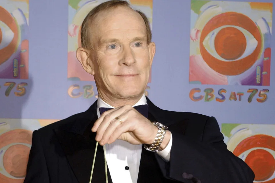 FILE - Tom Smothers does yo-yo tricks during arrivals at CBSs 75th anniversary celebration Sunday Nov 2 2003 in New York Tom Smothers half of the Smother Brothers and the co-host of one of the most socially conscious and groundbreaking television shows in the history of the medium has died Tuesday Dec 26 2023 at 86 AP PhotoLouis Lanzano File