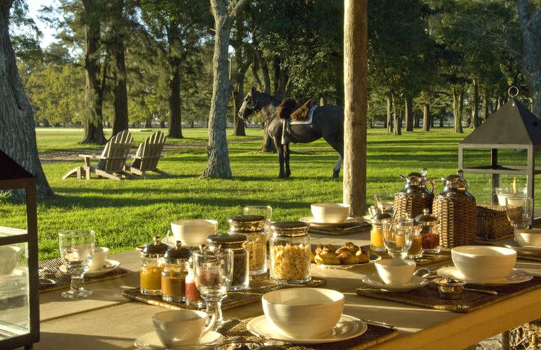 Jean-François Decaux logró plasmar su visión de un club de polo en un lujoso hotel boutique de campo al que asistieron los Pumas