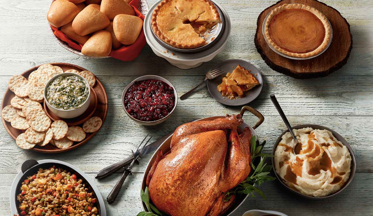 order thanksgiving dinner 2022 boston market thanksgiving dinner